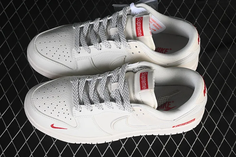 All categories Nk SB Dunk Series Nk SB Dunk Low High-end customized low-top sneakers Nike SB Dunk Low Supreme co-branded off-white red hook Anniversary high-end customized low-top casual sneakers CS1688-109